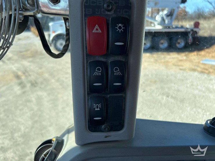 2016-jcb-3cx-image-15