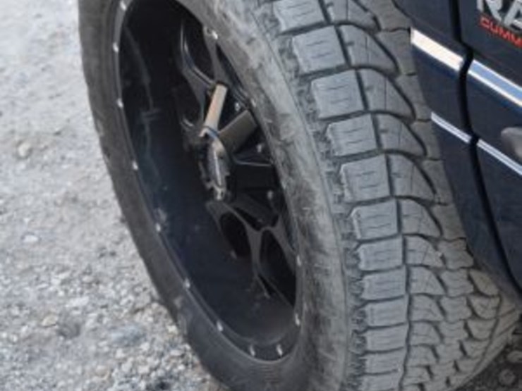 2001-dodge-2500-image-9