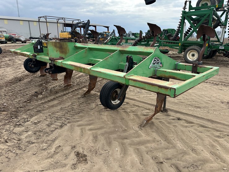 #38839-•-bigham-brothers-6-row-ripper-image-1