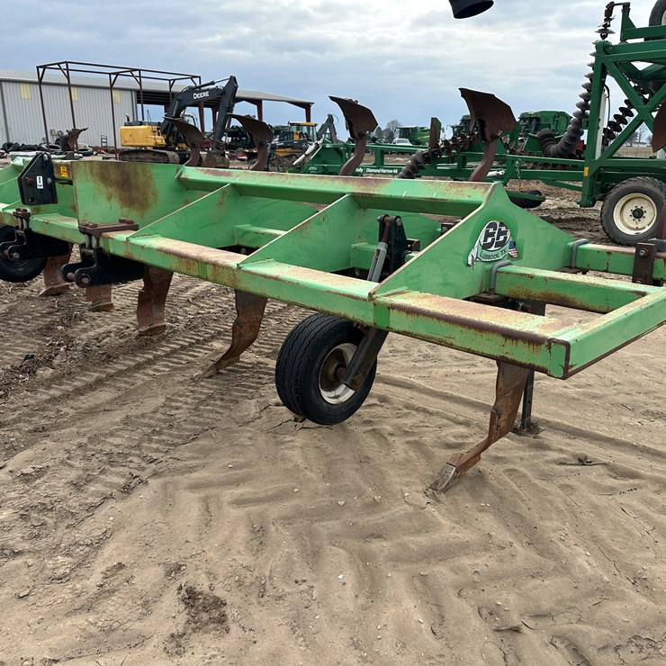 #38839 • Bigham Brothers 6-row Ripper