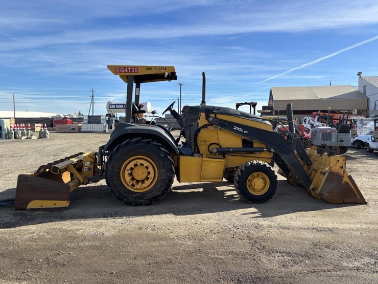 2018-deere-210lep-image-7