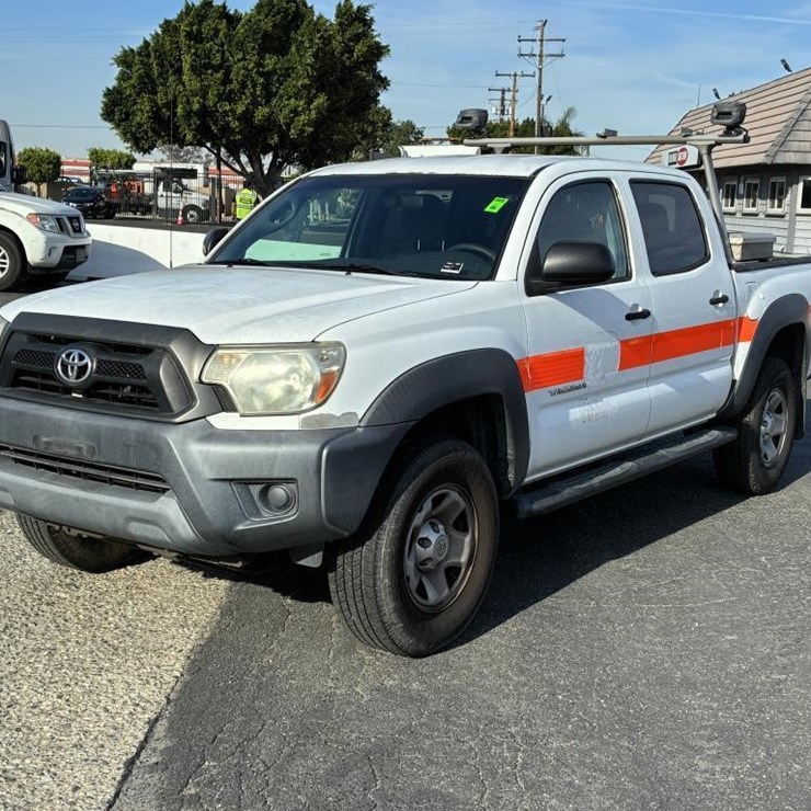 2013 TOYOTA TACOMA