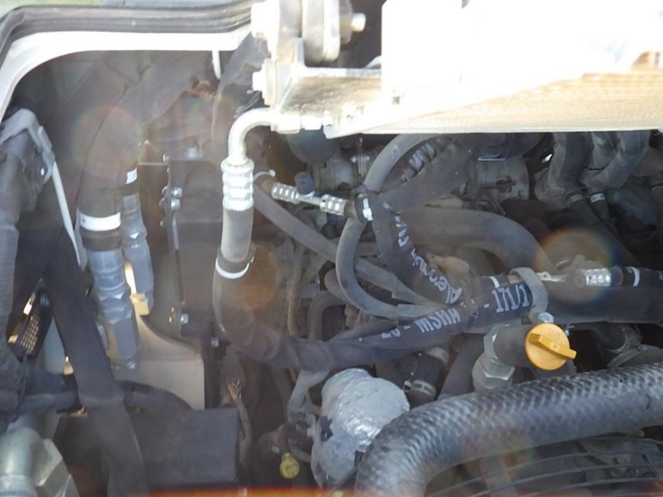 takeuchi-tl10v2-image-9