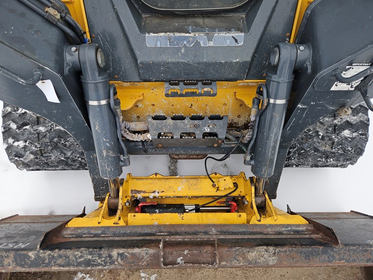 2020-deere-333g-image-5