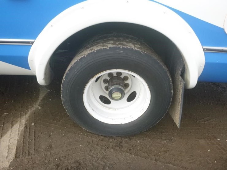 2014-ford-e450-image-15