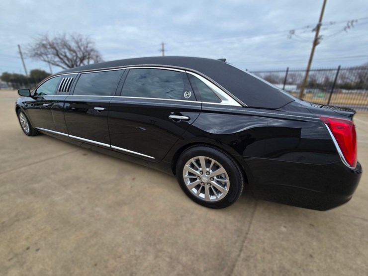 2019-cadillac-xts-stretch-limousine-for-sale,-s-and-s-coachbuilders,-70in,-7731-miles-image-10