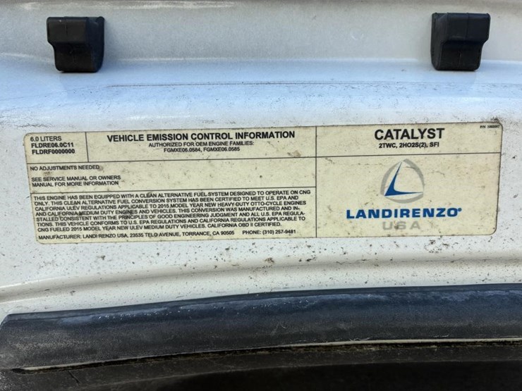 2015-chevrolet-2500-image-8