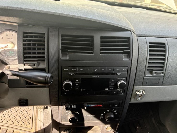 2008-dodge-durango-image-15