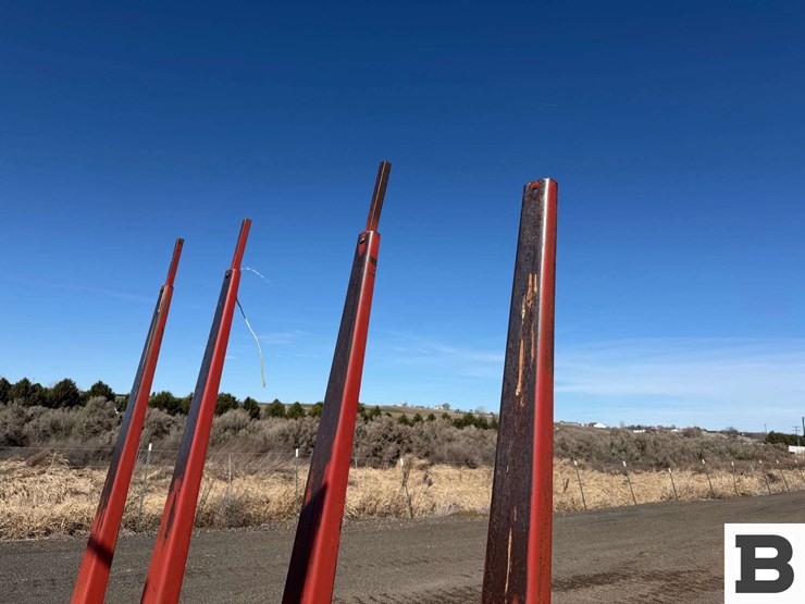 new-holland-1030-image-23