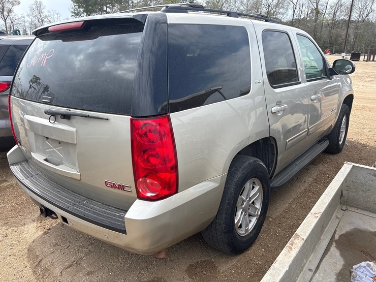 2013-gmc-yukon-image-4