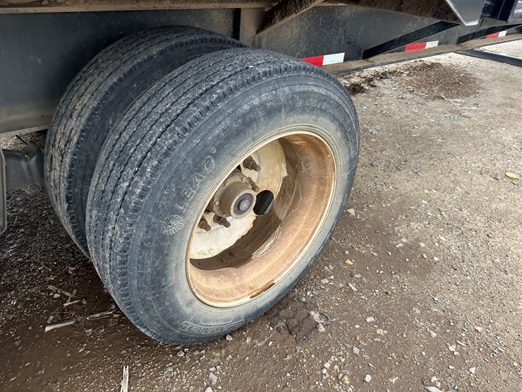 #38802-•-2022-kbh-40'-t/a-6000-gallon-nurse-trailer-vin:-1t9gn4022nc623368-image-8