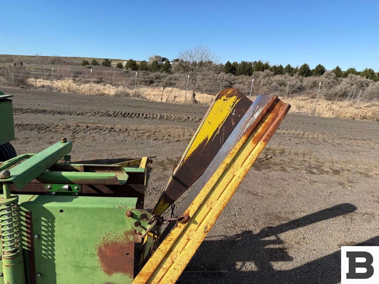 john-deere-466-image-35