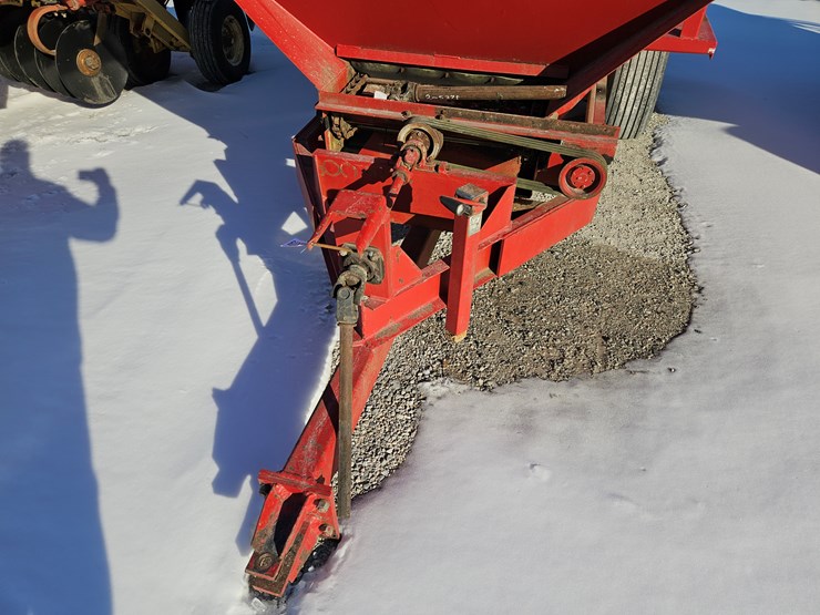 #205379-•-chandler-litter-spreader-image-2