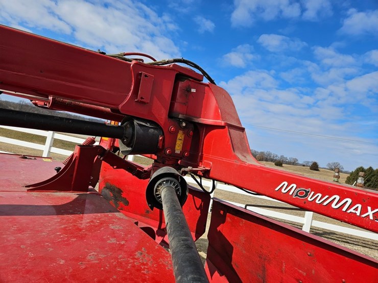 2019-new-holland-313-image-26