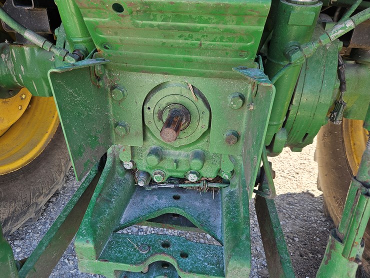 2011-john-deere-5085m-image-9