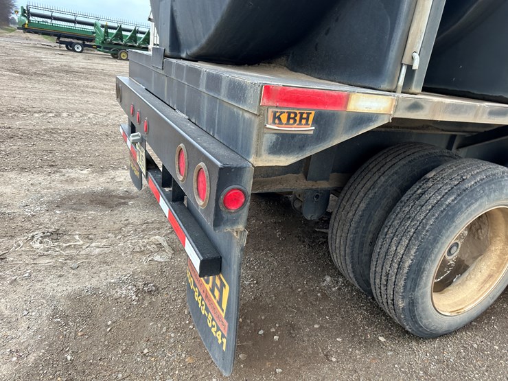 #38802-•-2022-kbh-40'-t/a-6000-gallon-nurse-trailer-vin:-1t9gn4022nc623368-image-51