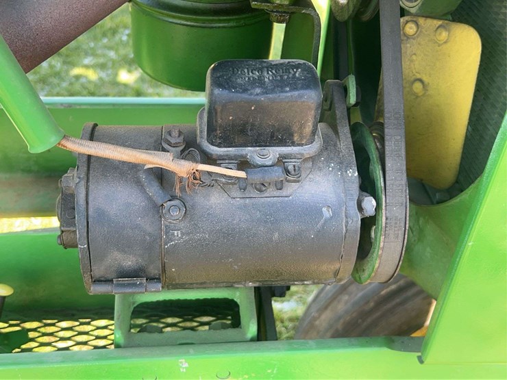 john-deere-model-b-image-22