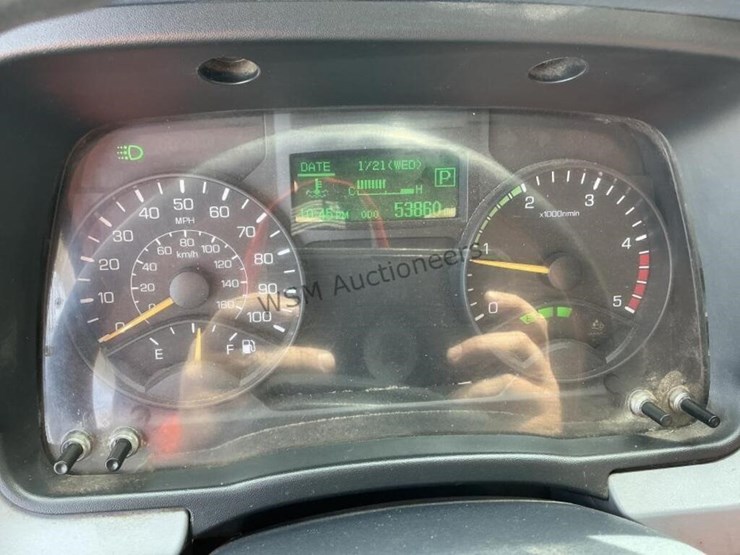 2017-mitsubishi-fuso-fe160-image-22