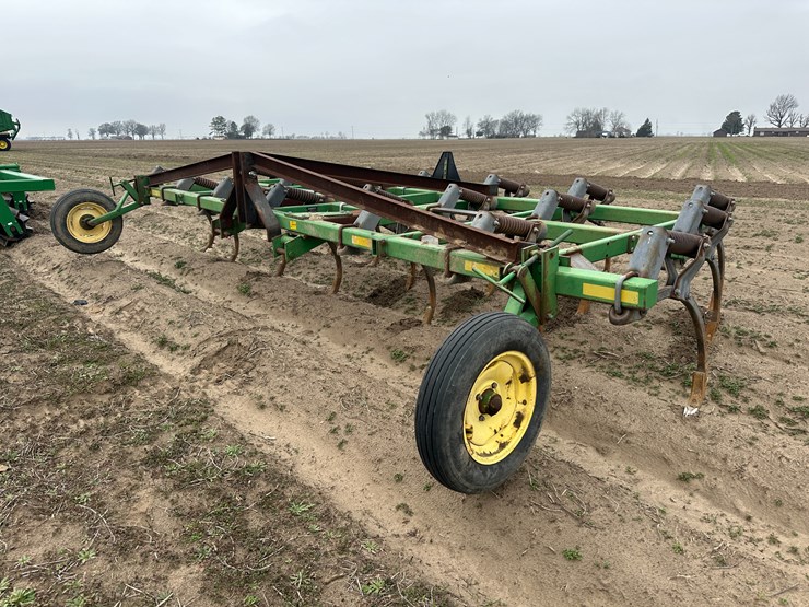 john-deere-20-image-1