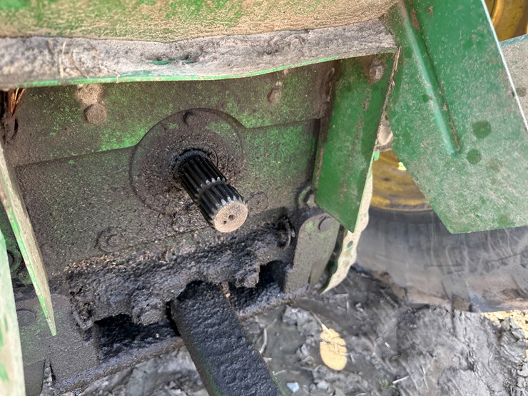 2015-john-deere-6175r-image-7