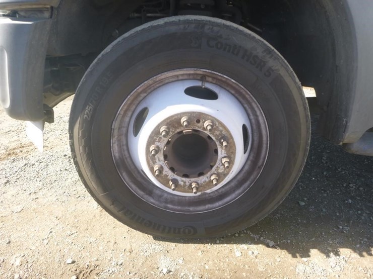 2012-ford-f550-image-28