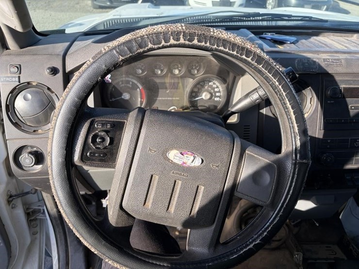 2011-ford-f550-sd-image-11