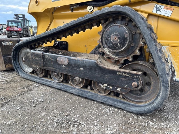 2006-john-deere-322-image-15