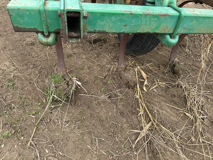 #40119-•-lot-of-(2)-7'-john-deere-cultivator-wings-image-15