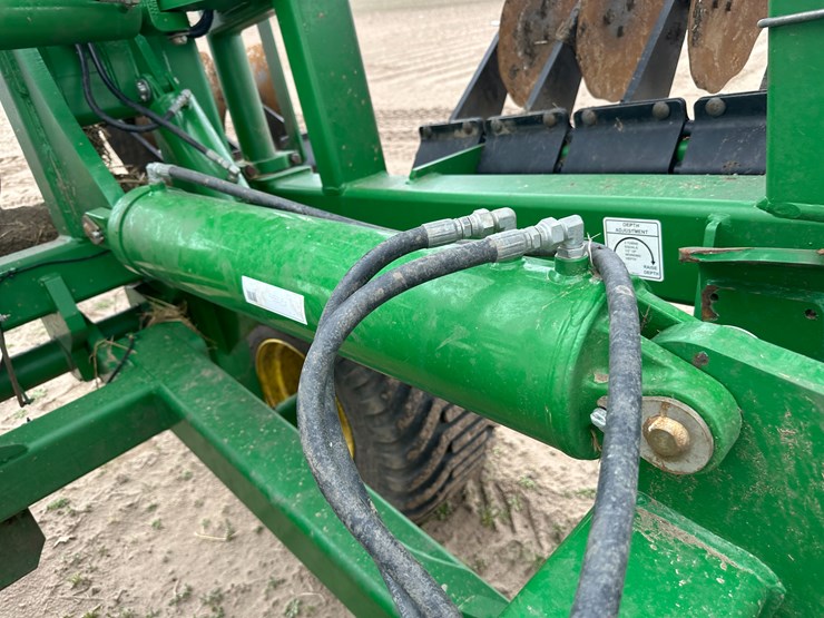 john-deere-2680h-image-34