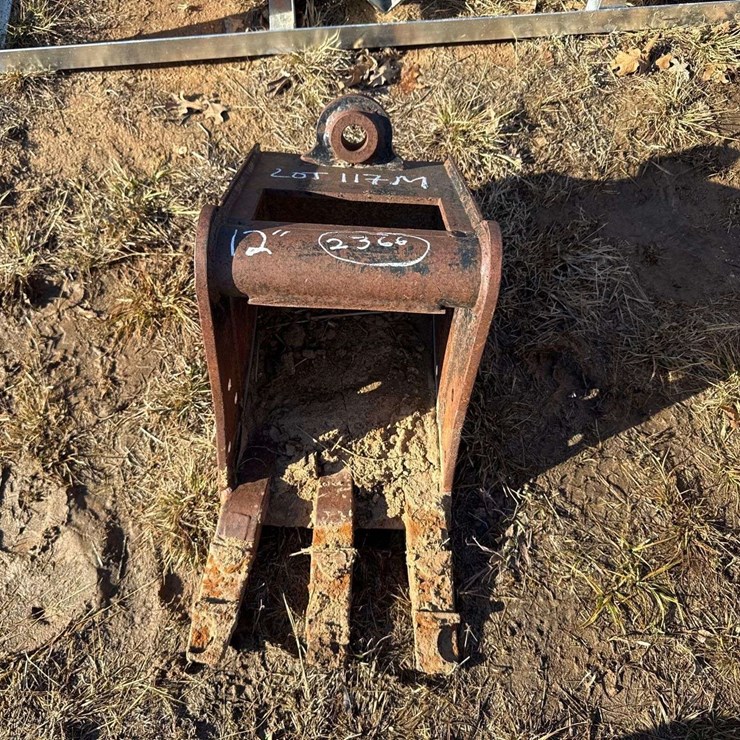 12in. Tooth Excavator Bucket