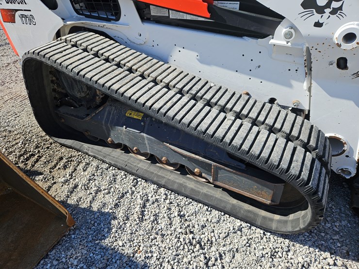 2022-bobcat-t770-image-14