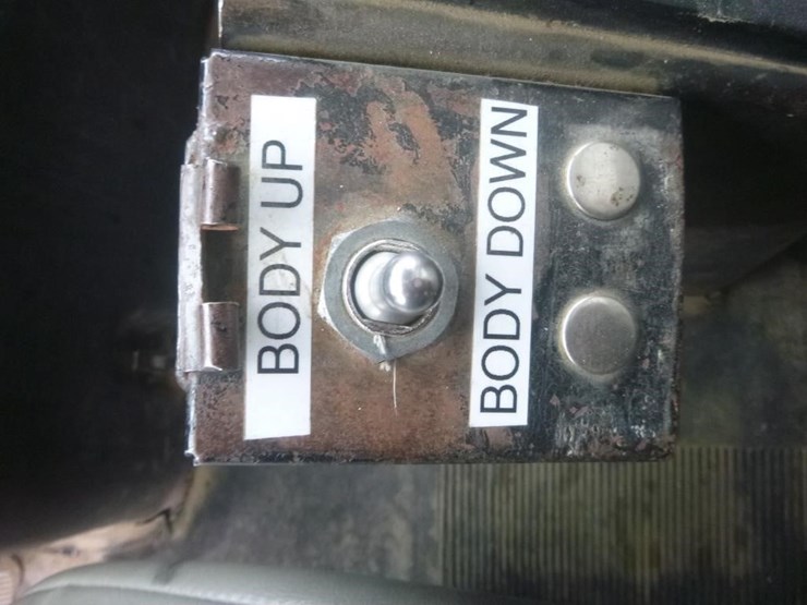 1999-international-2674-image-7