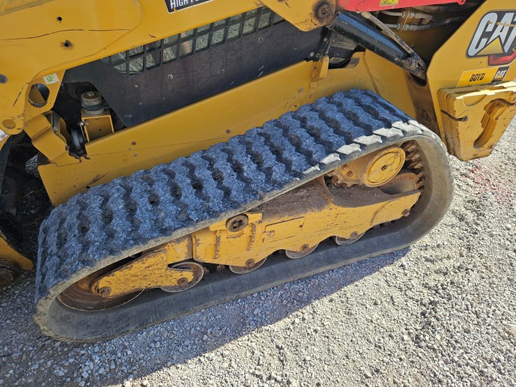 2021-caterpillar-259d3-image-23