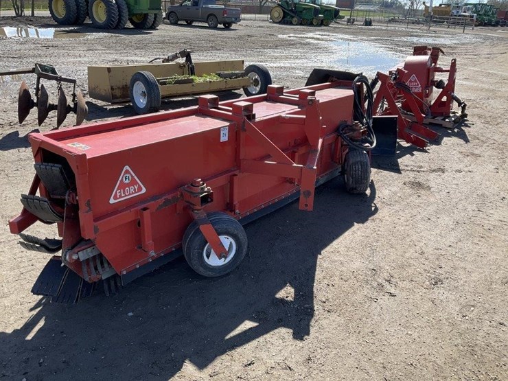 flory-9610-12'-sweeper-head-&-blower-package-image-3