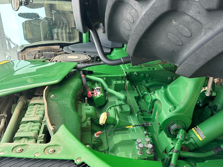 2019-john-deere-8295r-image-47