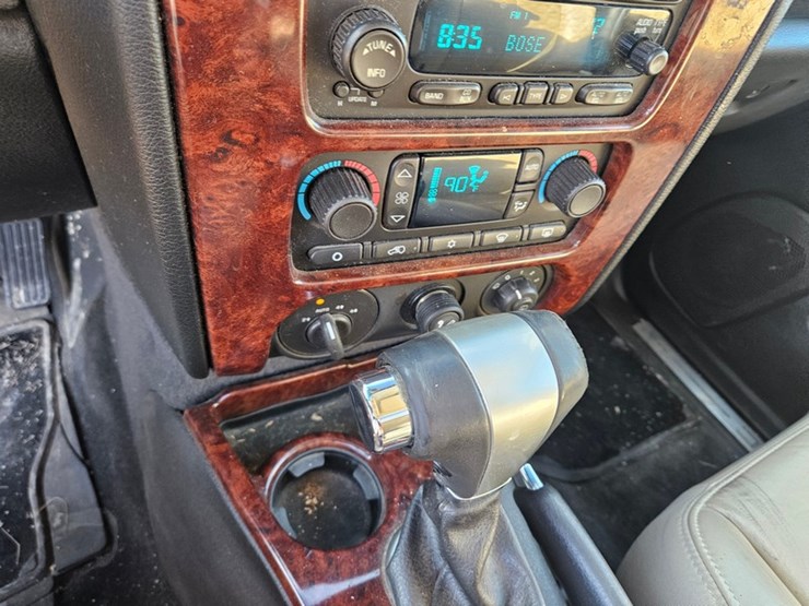 2007-gmc-envoy-slt-image-28