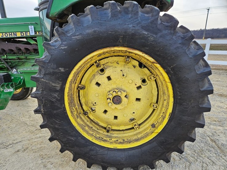 john-deere-2950-image-14
