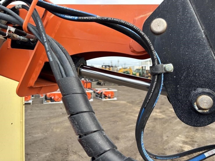 2018-jlg-450aj-image-17