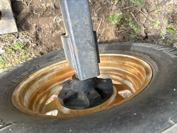 john-deere-4045d-image-9