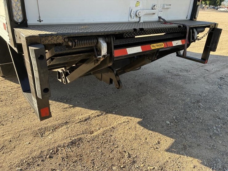 2022-ford-f450-xl-image-5