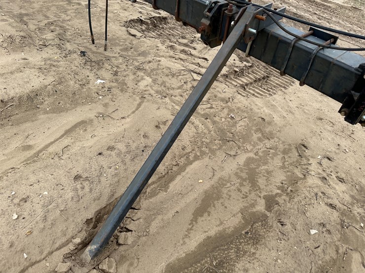 #38850-•-38'-yetter-toolbar-image-13