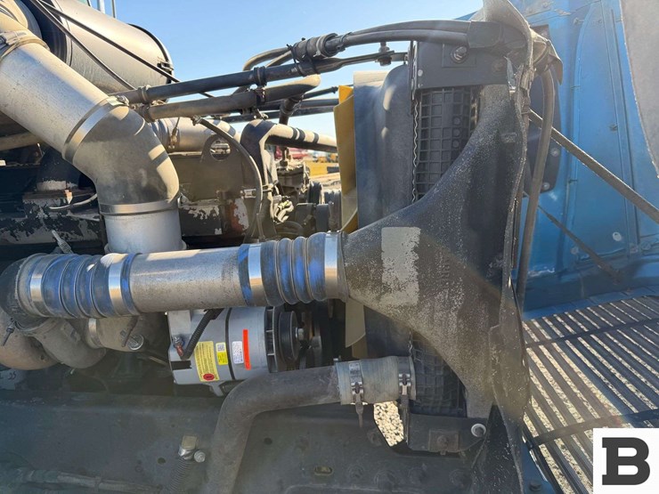 1995-freightliner-fld112-image-42