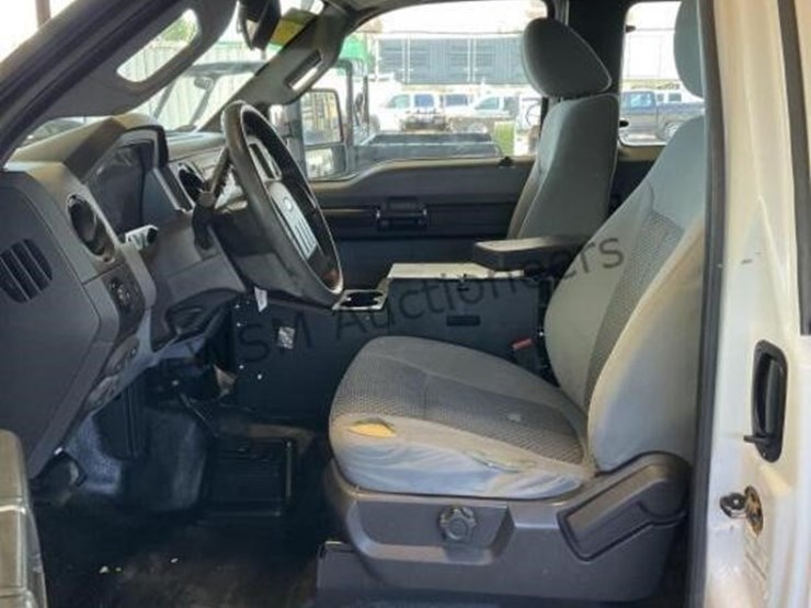 2016-ford-f350-image-23