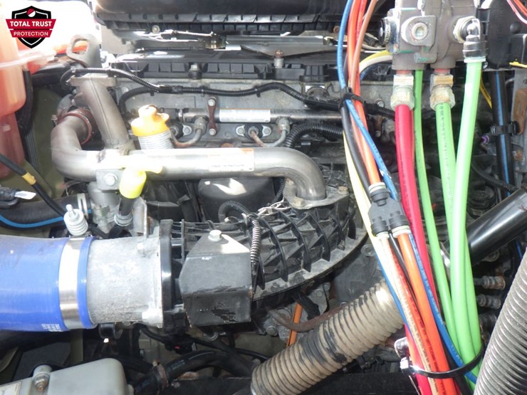 2022-freightliner-cascadia-116-image-19