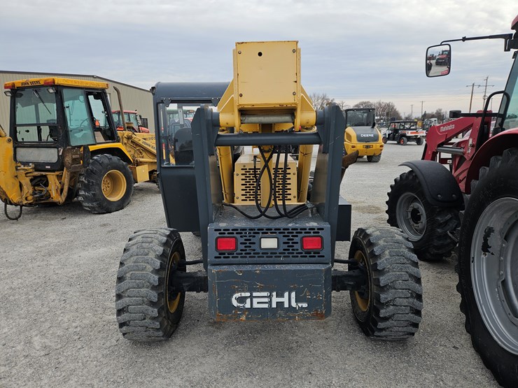 2013-gehl-rs6-34-image-14