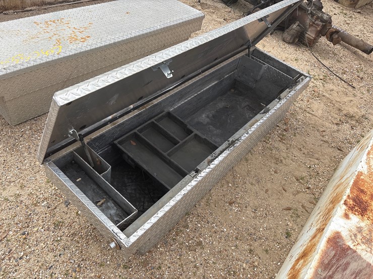 #1625-•-aluminum-tool-box-for-pickup-image-2