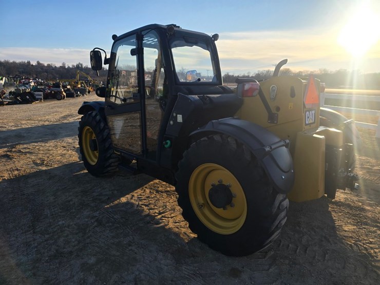 2009-caterpillar-th406-image-3