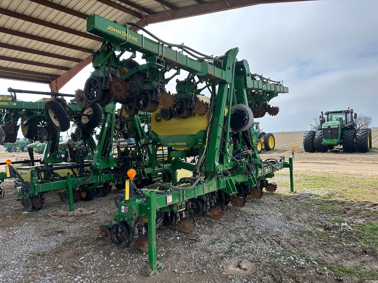 john-deere-1725c-image-2