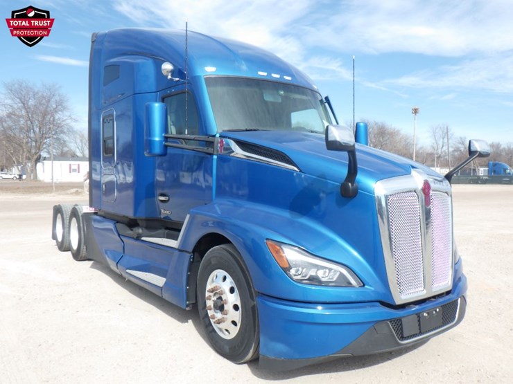 2023-kenworth-t680-image-3