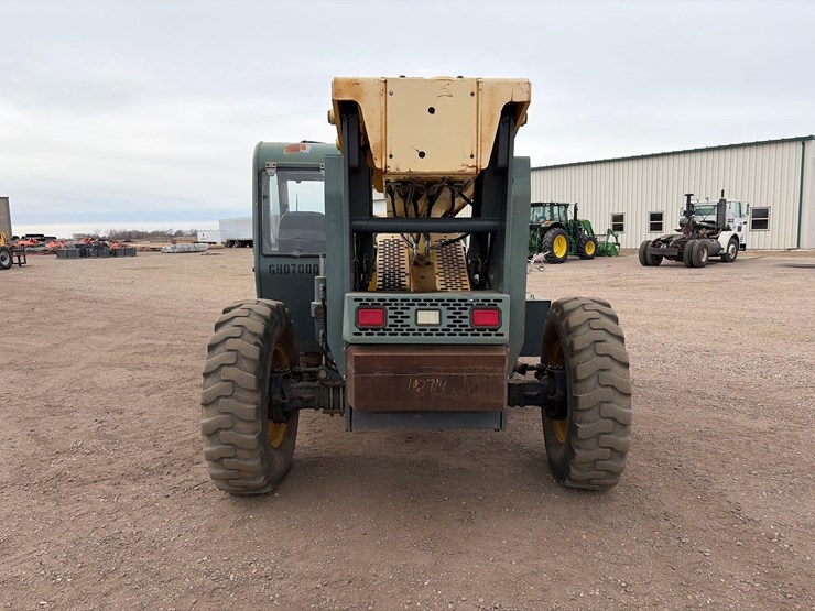 2016-gehl-rs8-42-image-6